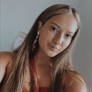 Meet your Posher, Keeley